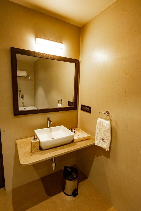 The Royal Palace Hotel 400703 Navi Mumbai Luaran gambar