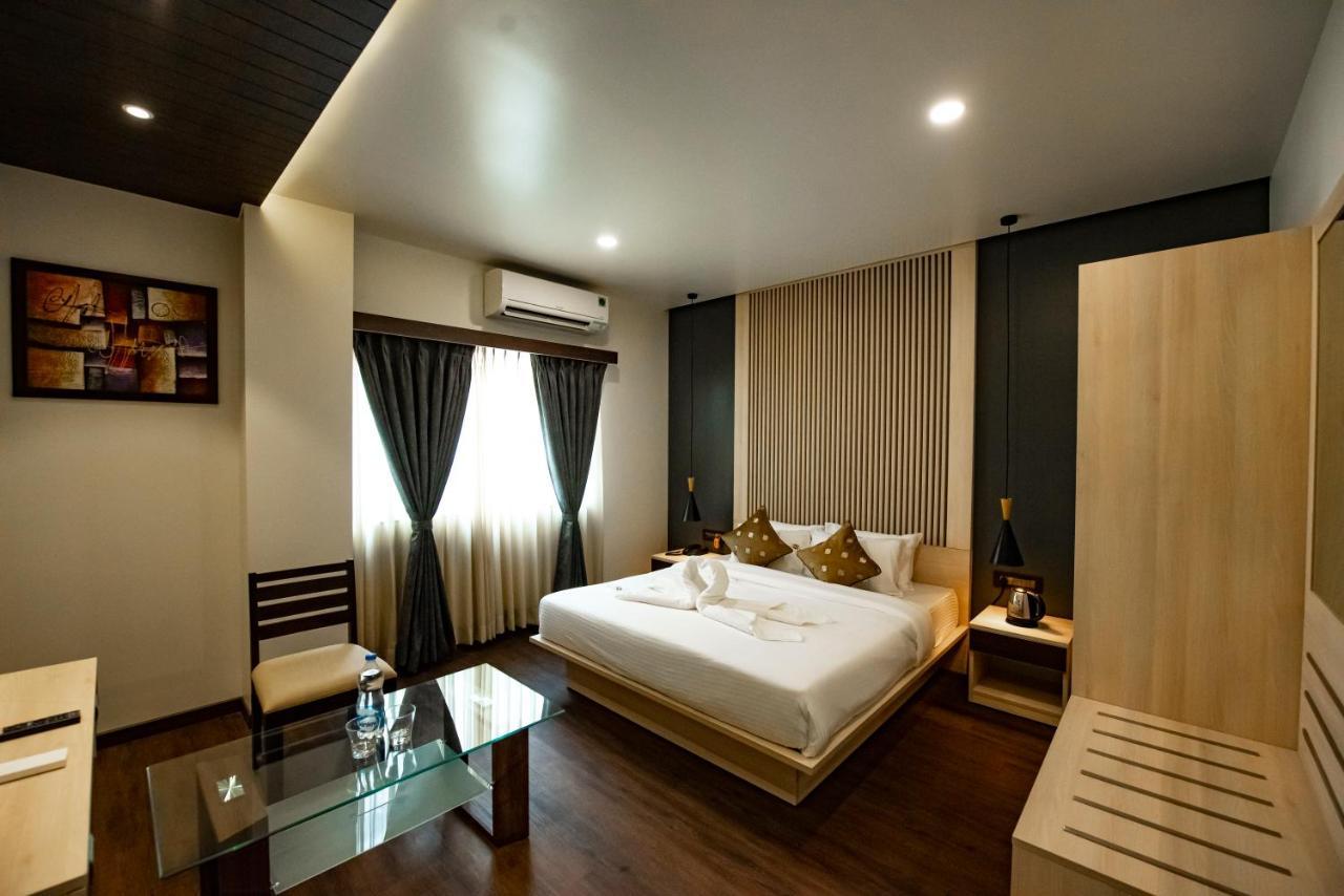 The Royal Palace Hotel 400703 Navi Mumbai Luaran gambar