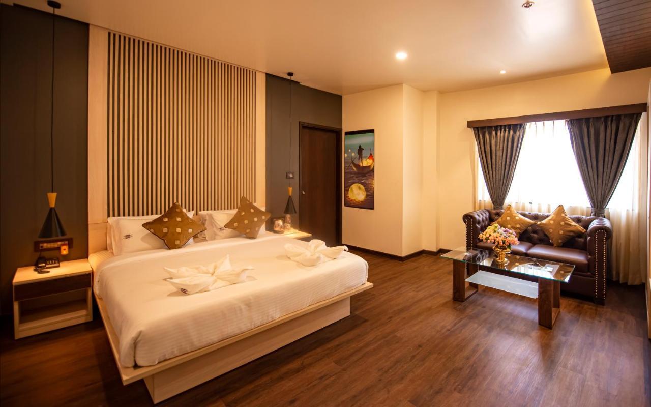 The Royal Palace Hotel 400703 Navi Mumbai Luaran gambar